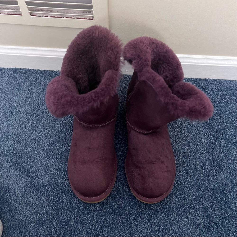 Ugg Bailey Button - image 2